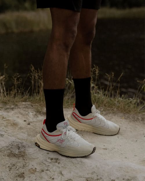 lifestyle image of Classic Trail Runner