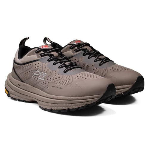 laydown image of Classic Trail Runner