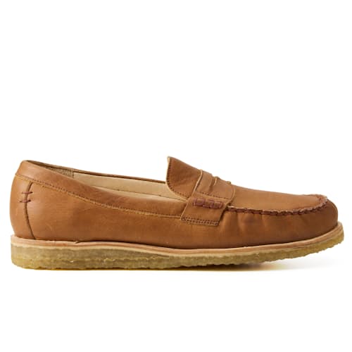 laydown image of Drift Penny Loafer