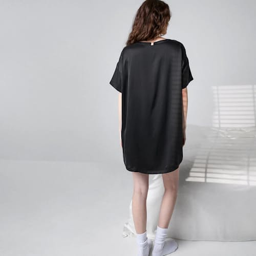 lifestyle image of Women's Washable Silk Oversized Sleep Tee