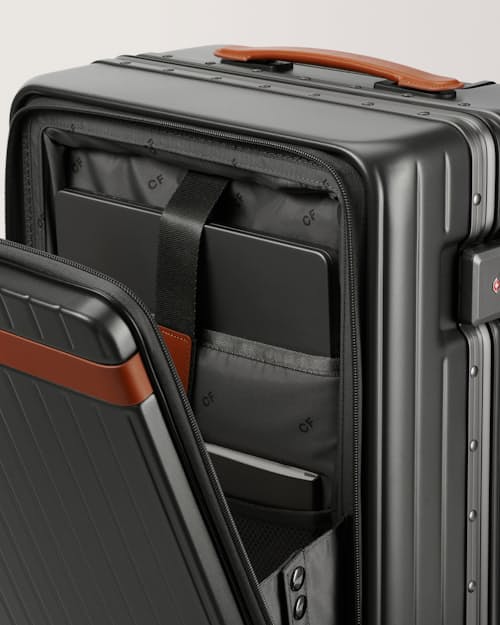 laydown detail image of The Carry-On X Luggage - 43L