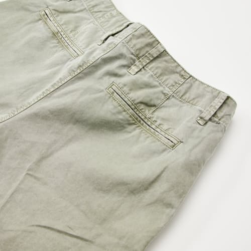 laydown detail image of The Weekend Chino Pant