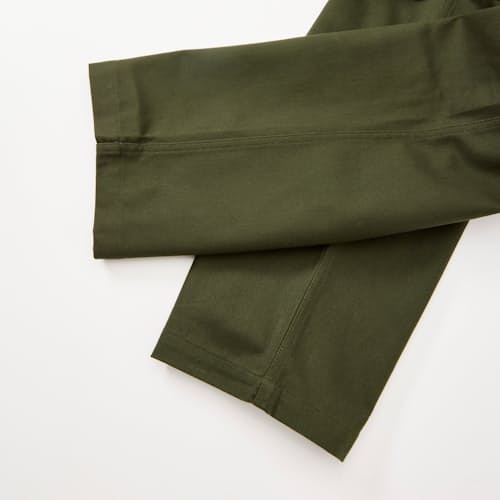 laydown detail image of Utility Cotton Twill Cargo Pant