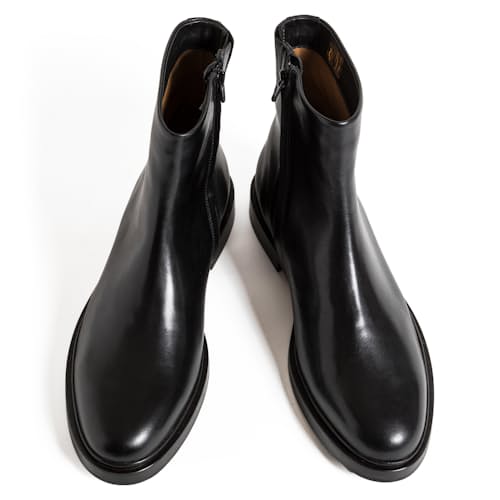 laydown image of Mark Zip Boot