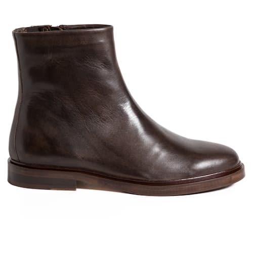 laydown image of Mark Zip Boot