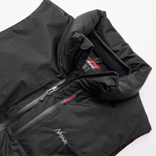 laydown detail image of Aurora Light Down Insulated Vest