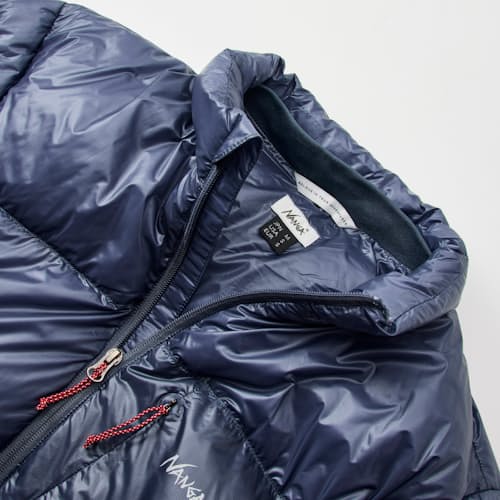 laydown detail image of Mountain Lodge Down Insulated Jacket