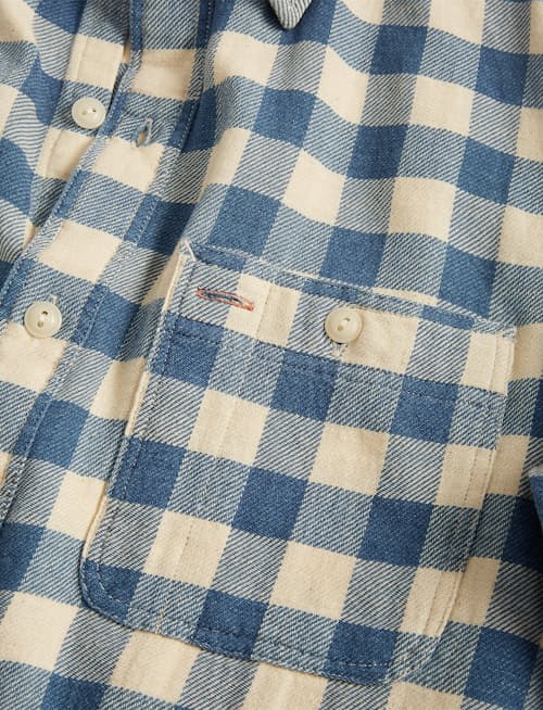 laydown detail image of Women's Plaid Cotton-Linen Shirt