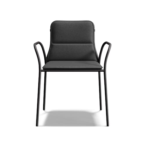 lifestyle image of XY Outdoor Dining Set