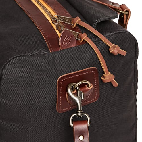 laydown detail image of Traveller Medium Duffel Bag - 43L