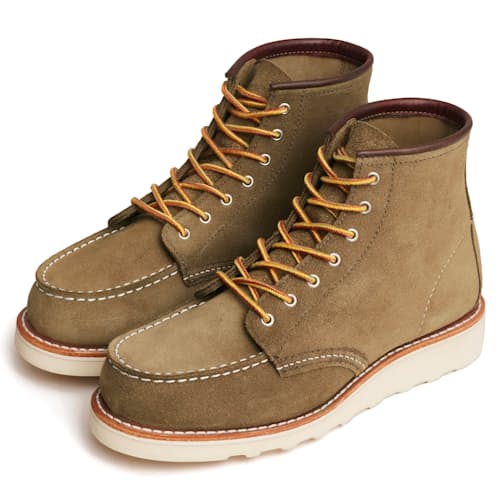 laydown image of Women's 6-Inch Classic Moc Boot