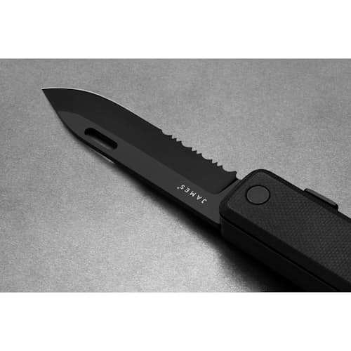 lifestyle image of The Ellis Multi Tool Knife