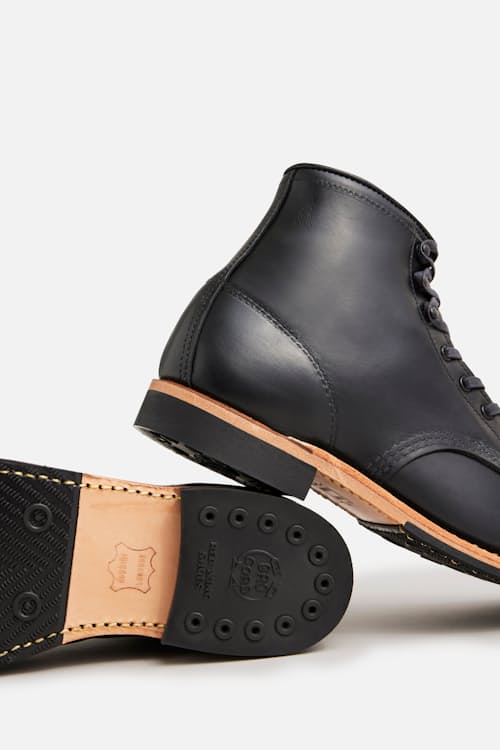 laydown detail image of Beckman Boot
