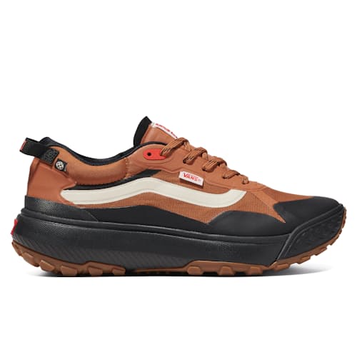 laydown image of MTE Crosspath Low Trail Sneaker