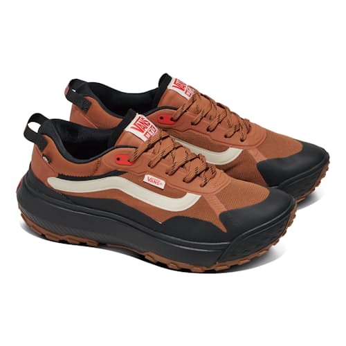 laydown image of MTE Crosspath Low Trail Sneaker