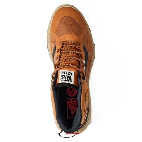 laydown image of MTE Crosspath Mid Trail Sneaker