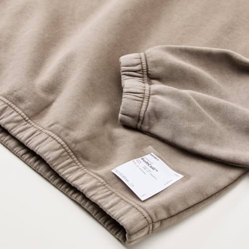 laydown detail image of SoftCell Half-Zip