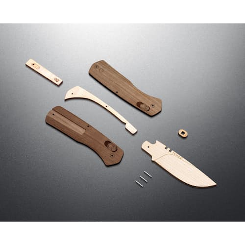 lifestyle image of The Carter Wooden Knife Kit