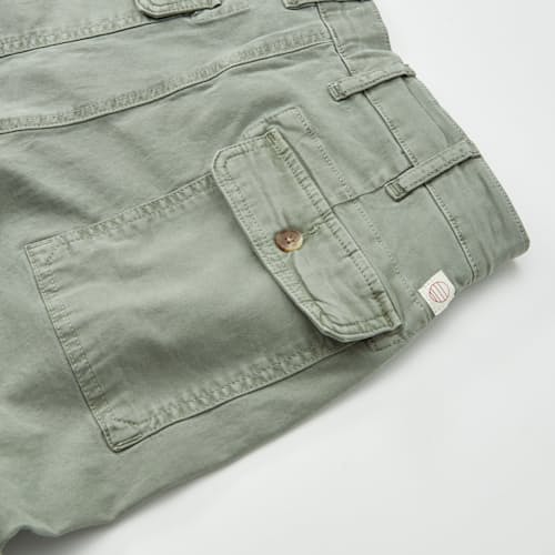 laydown detail image of Breyer Relaxed Utility Pant