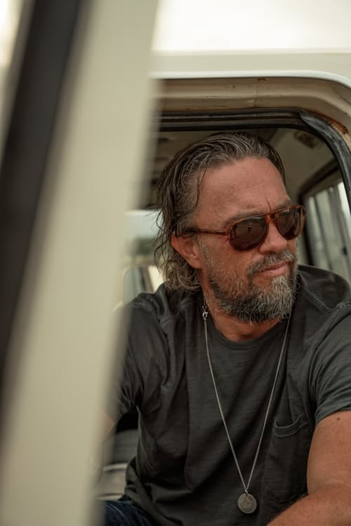 lifestyle image of Howlin' Sunglasses