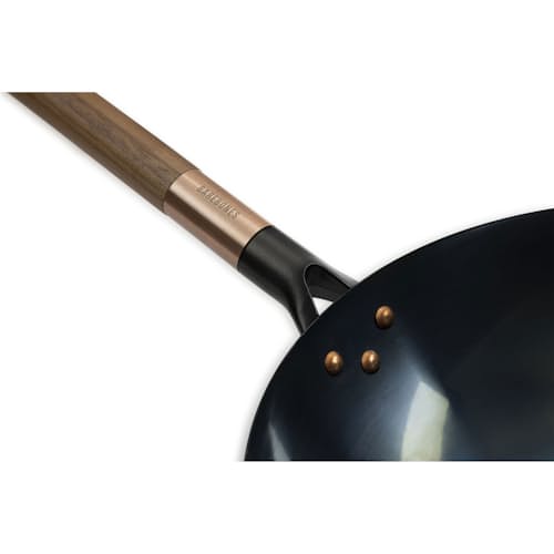 laydown detail image of Long Handle Wok