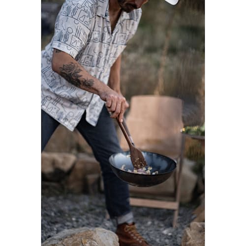 lifestyle image of Long Handle Wok