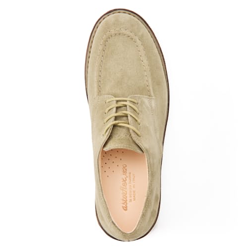 laydown image of Carflex Moc Toe Derby