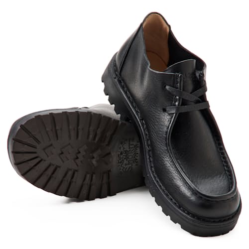 laydown image of Beenflex Moc Toe Oxford