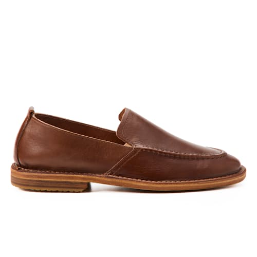 laydown image of Patnoflex Travel Stitch Loafer