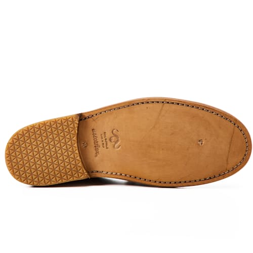 laydown image of Patnoflex Travel Stitch Loafer