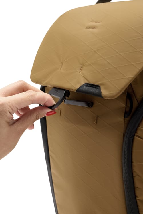 laydown detail image of Everyday Backpack - 20L