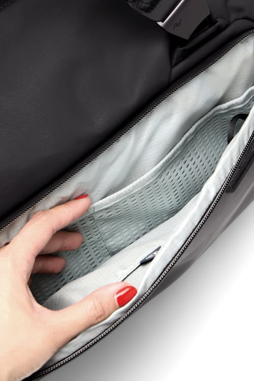laydown detail image of Travel Duffel - 50L