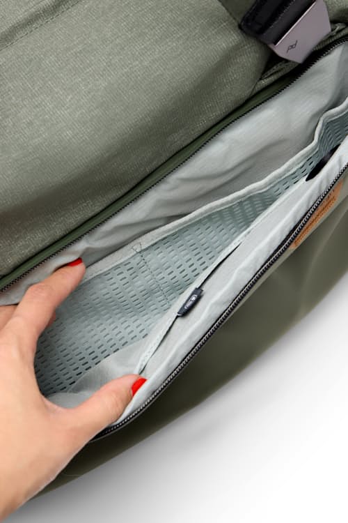 laydown detail image of Travel Duffel - 50L