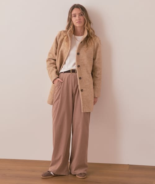 on model image of Women's Stephanie Cocoon Coat