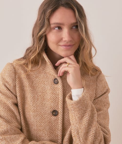 on model image of Women's Stephanie Cocoon Coat