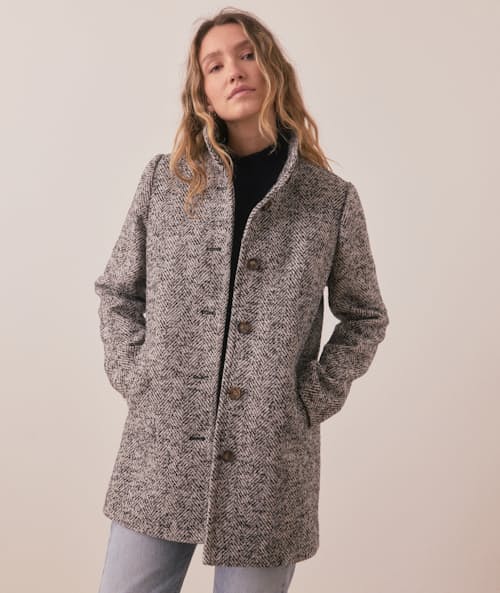 on model image of Women's Stephanie Cocoon Coat