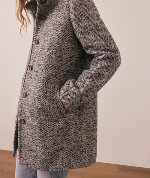on model image of Women's Stephanie Cocoon Coat