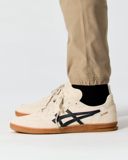 lifestyle image of Nomad Jogger Pant