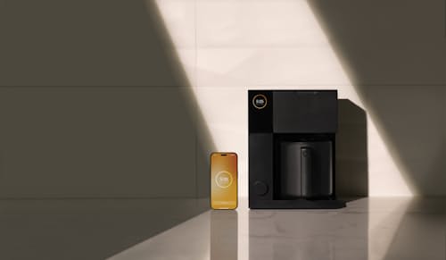 lifestyle image of Aiden Coffee Brewer