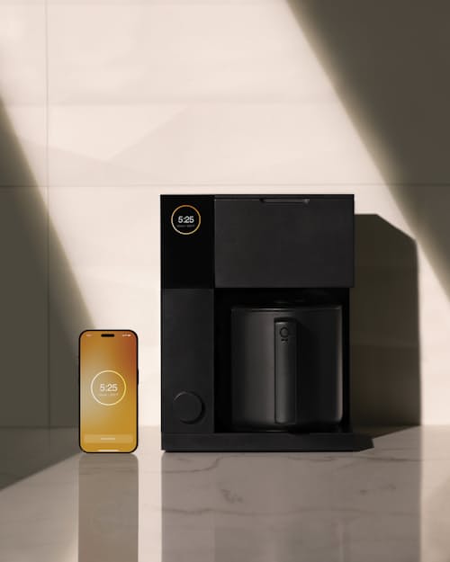 lifestyle image of Aiden Coffee Brewer