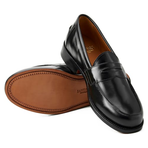 laydown image of Madrid Loafer