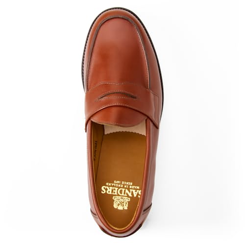 laydown image of Madrid Loafer
