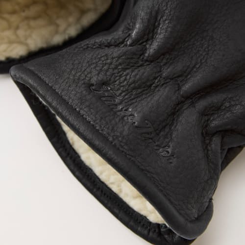 laydown detail image of Sherpa-Lined Winter Glove