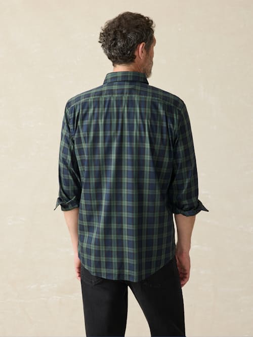 on model image of Movement Shirt