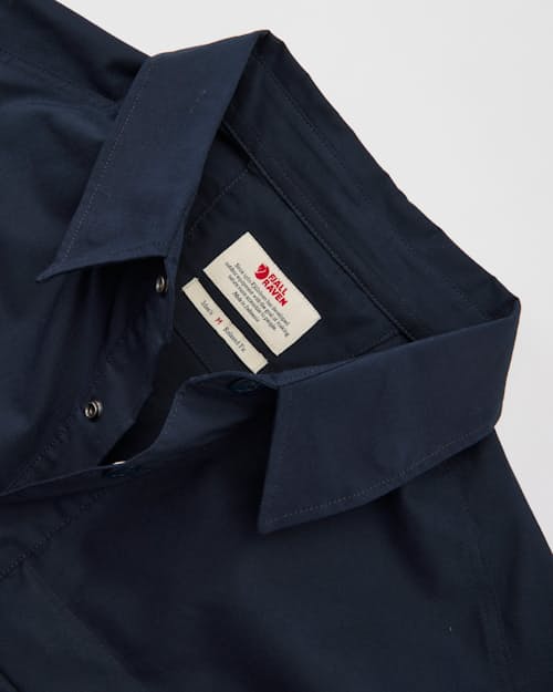 laydown detail image of Abisko Trail Shirt Long Sleeve Shirt