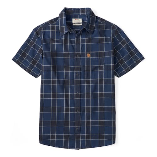 laydown image of Ovik Travel Short Sleeve Shirt