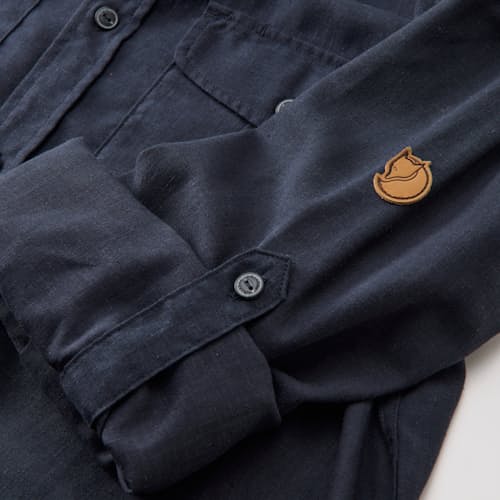 laydown detail image of Ovik Travel Long Sleeve Shirt