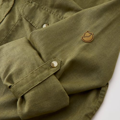 laydown detail image of Ovik Travel Long Sleeve Shirt