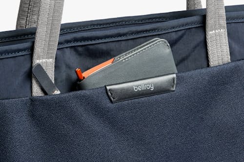laydown detail image of Tokyo Tote Bag - 15L