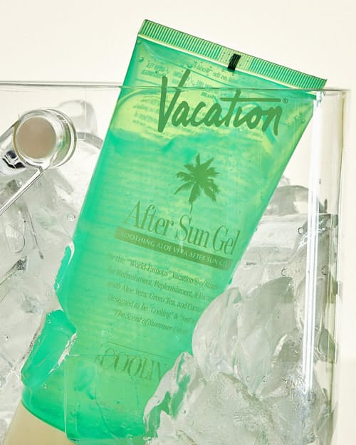 lifestyle image of After Sun Aloe Gel